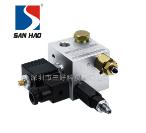 液壓升降平臺(tái)，也能看到升降支撐閥的身影